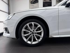 Audi A4 35TDI Advanced - Image 3