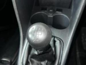 Volkswagen Polo Vivo hatch 1.4 Comfortline - Image 16