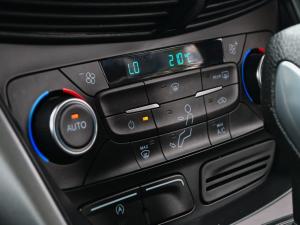 Ford Kuga 1.5T Ambiente auto - Image 12