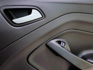 Ford Kuga 1.5T Ambiente auto - Image 20