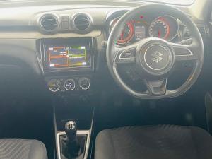 Suzuki Swift 1.2 GLX manual - Image 11