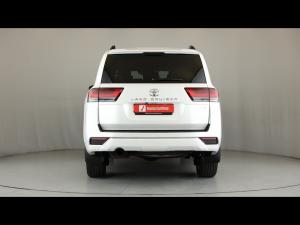 Toyota Land Cruiser 300 3.3D ZX - Image 5