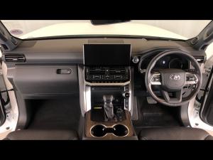 Toyota Land Cruiser 300 3.3D ZX - Image 6