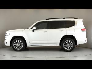 Toyota Land Cruiser 300 3.3D ZX - Image 22