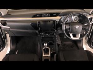 Toyota Hilux 2.8GD-6 double cab Raider auto - Image 6