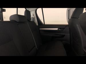 Toyota Hilux 2.8GD-6 double cab Raider auto - Image 12