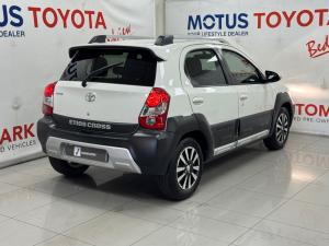 Toyota Etios Cross 1.5 Xs - Image 2