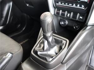 Toyota Urban Cruiser 1.5 XR manual - Image 9