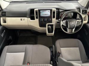 Toyota Quantum 2.8 SLWB panel van - Image 6