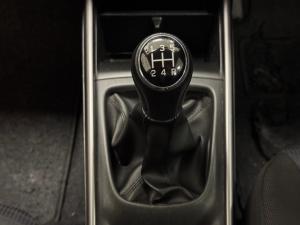 Toyota Starlet 1.4 Xi - Image 10