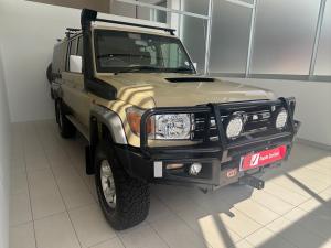 Toyota Land Cruiser 79 4.5D-4D V8 double cab LX - Image 1