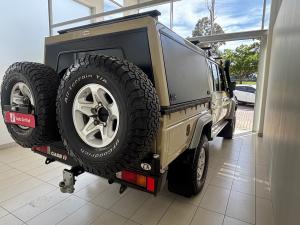 Toyota Land Cruiser 79 4.5D-4D V8 double cab LX - Image 2