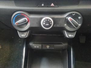 Kia Rio hatch 1.2 LS - Image 15