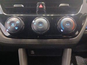 Toyota Corolla Cross 1.8 Xi - Image 14