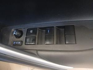 Toyota Corolla Cross 1.8 Xi - Image 22