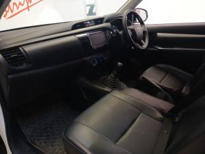 Toyota Hilux 2.0 single cab S (aircon) - Image 7