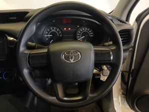Toyota Hilux 2.0 single cab S (aircon) - Image 8