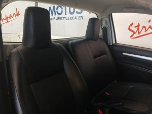 Toyota Hilux 2.0 single cab S (aircon) - Image 15