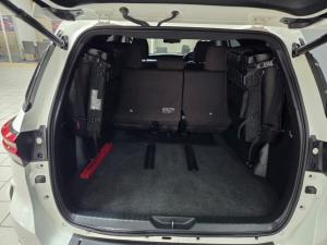 Toyota Fortuner 2.8 GD-6 4X4 VX automatic - Image 12