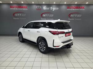 Toyota Fortuner 2.8 GD-6 4X4 VX automatic - Image 15
