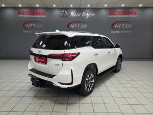 Toyota Fortuner 2.8 GD-6 4X4 VX automatic - Image 2