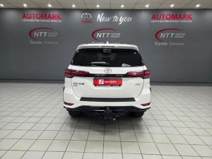 Toyota Fortuner 2.8 GD-6 4X4 VX automatic - Image 5
