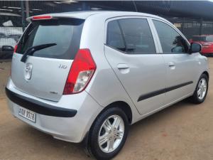 Hyundai i10 1.2 GLS auto - Image 2