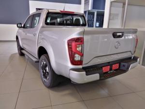 Nissan Navara 2.5DDTi double cab LE Plus - Image 3