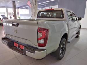 Nissan Navara 2.5DDTi double cab LE Plus - Image 5