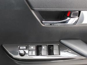 Toyota Hilux 2.8GD-6 double cab Raider auto - Image 12