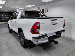 Toyota Hilux 2.8GD-6 double cab Raider auto - Image 3