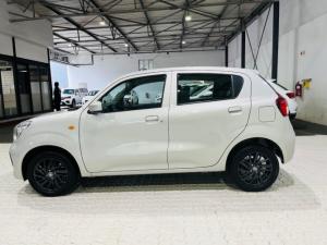 Toyota Vitz 1.0 XR manual - Image 2