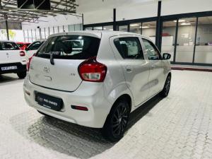 Toyota Vitz 1.0 XR manual - Image 3