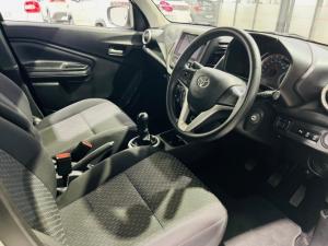 Toyota Vitz 1.0 XR manual - Image 5