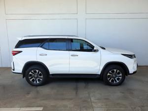 Toyota Fortuner 2.4GD-6 auto - Image 3