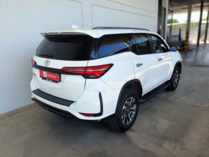 Toyota Fortuner 2.4GD-6 auto - Image 4