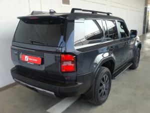 Toyota Land Cruiser Prado 2.8GD VX-R - Image 3