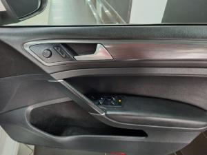 Volkswagen Golf 2.0TDI Comfortline - Image 6