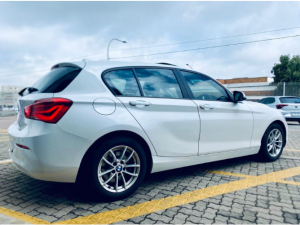 BMW 1 Series 120d 5-door auto - Image 3