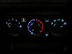 Ford Figo sedan 1.5 Trend - Image 5