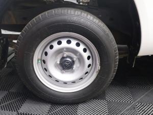 Toyota Hilux 2.0 single cab S (aircon) - Image 7