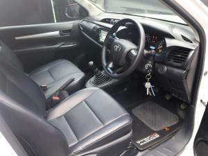 Toyota Hilux 2.0 single cab S (aircon) - Image 9
