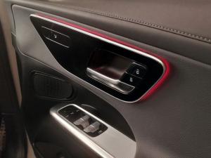 Mercedes-Benz GLC GLC300d 4Matic Avantgarde - Image 10