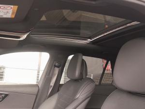 Mercedes-Benz GLC GLC300d 4Matic Avantgarde - Image 17