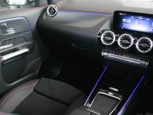 Mercedes-Benz EQA EQA250 Progressive - Image 10