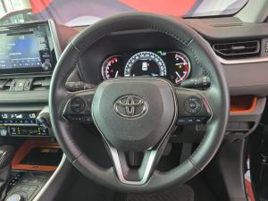 Toyota RAV4 2.0 GX-R AWD - Image 8