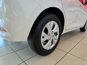 Suzuki Swift 1.2 GL+ auto - Image 12