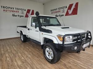 Toyota Land Cruiser 79 4.5D-4D LX V8 single cab - Image 1