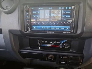 Toyota Land Cruiser 79 4.5D-4D LX V8 single cab - Image 11