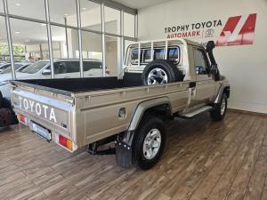 Toyota Land Cruiser 79 4.5D-4D LX V8 single cab - Image 2